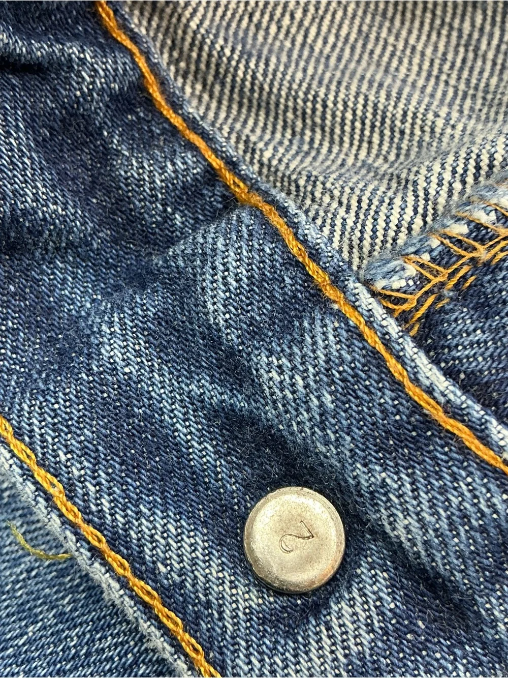 Vintage Levi’s 515-0217 70s boot cut medium wash jeans 32 x 31 USA made